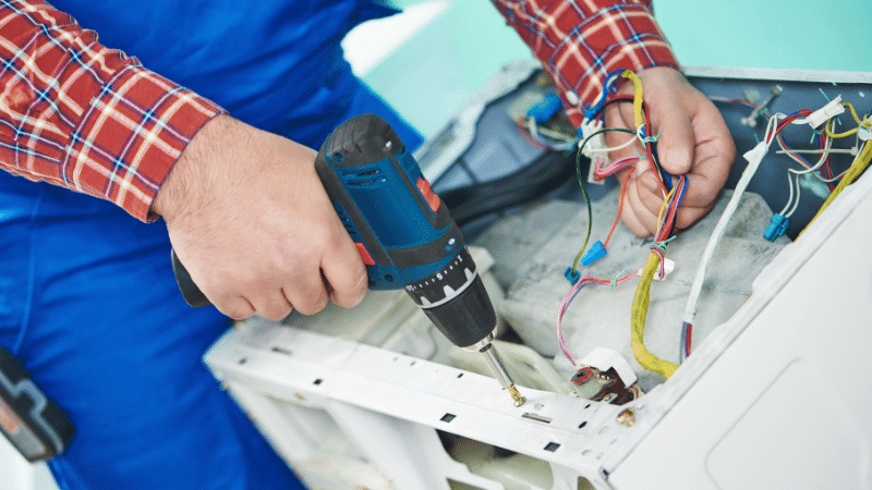 Arifiye Çetintaş Çetintaş çamaşır makinesi kart tamiri – Su almama arızası orijinal parça ile giderildi. - Teknik servis örneği